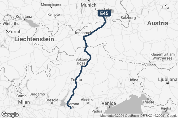 In blau eingezeichnete Europstrasse E45 ohne Sperrung